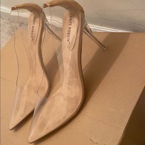 Clear pumps, fits like a 10